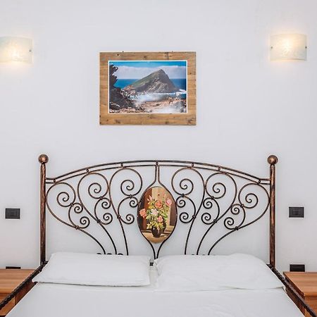 Casa Vacanze Maestrale - By Faendho Порто-Торрес Экстерьер фото