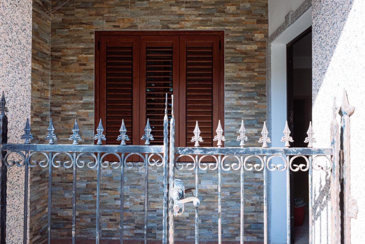 Casa Vacanze Maestrale - By Faendho Порто-Торрес Экстерьер фото